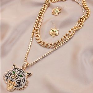 Tiger Rhinestone Head Pendant Chunky Curb